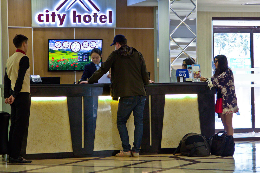 City Hotel Bishkek Bagian luar foto