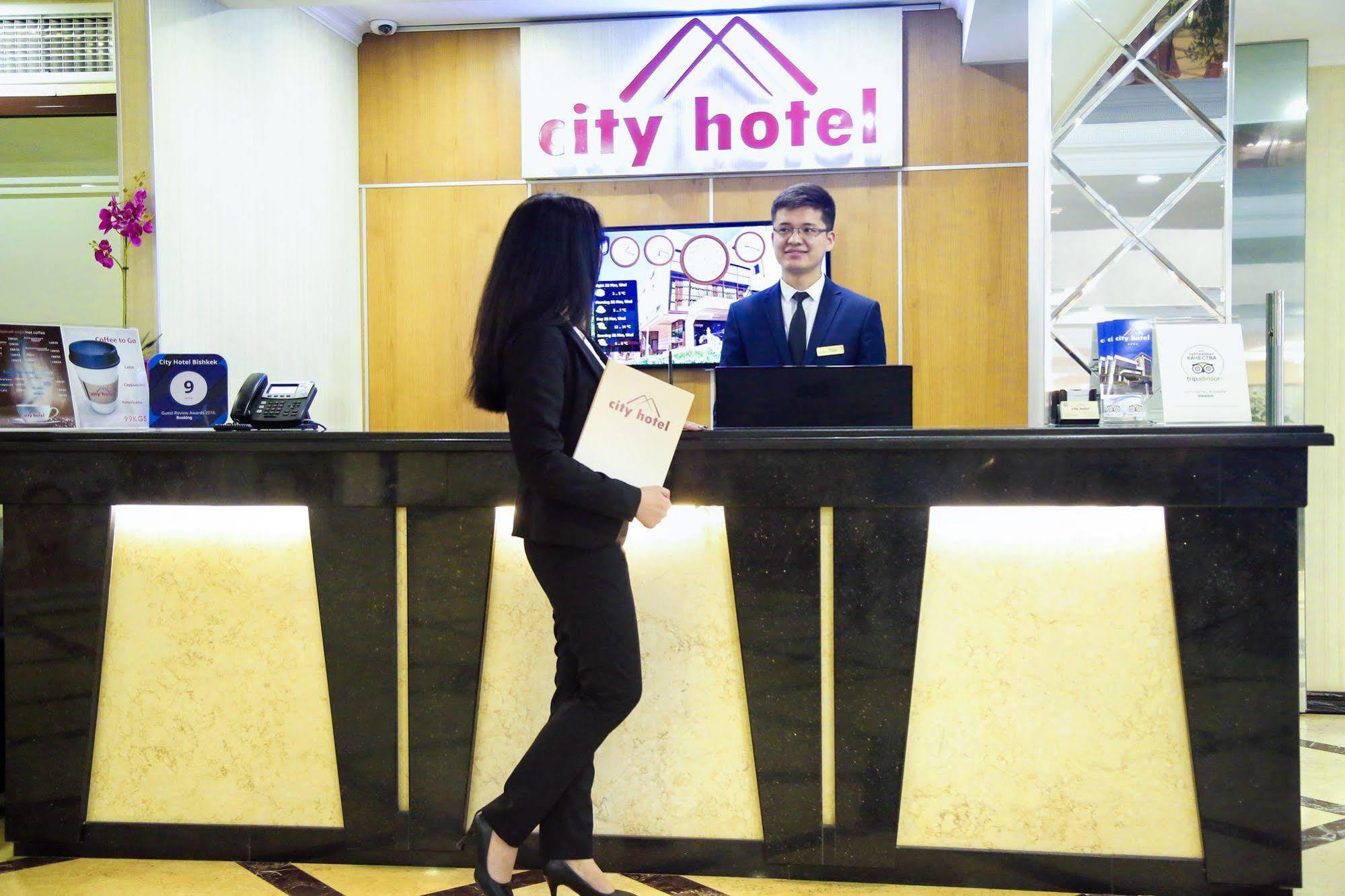 City Hotel Bishkek Bagian luar foto